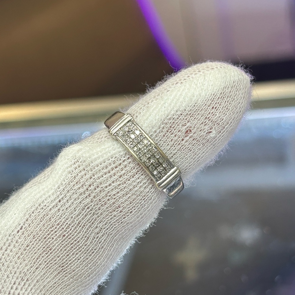 10kt White Gold .30 CT Diamond Ring
